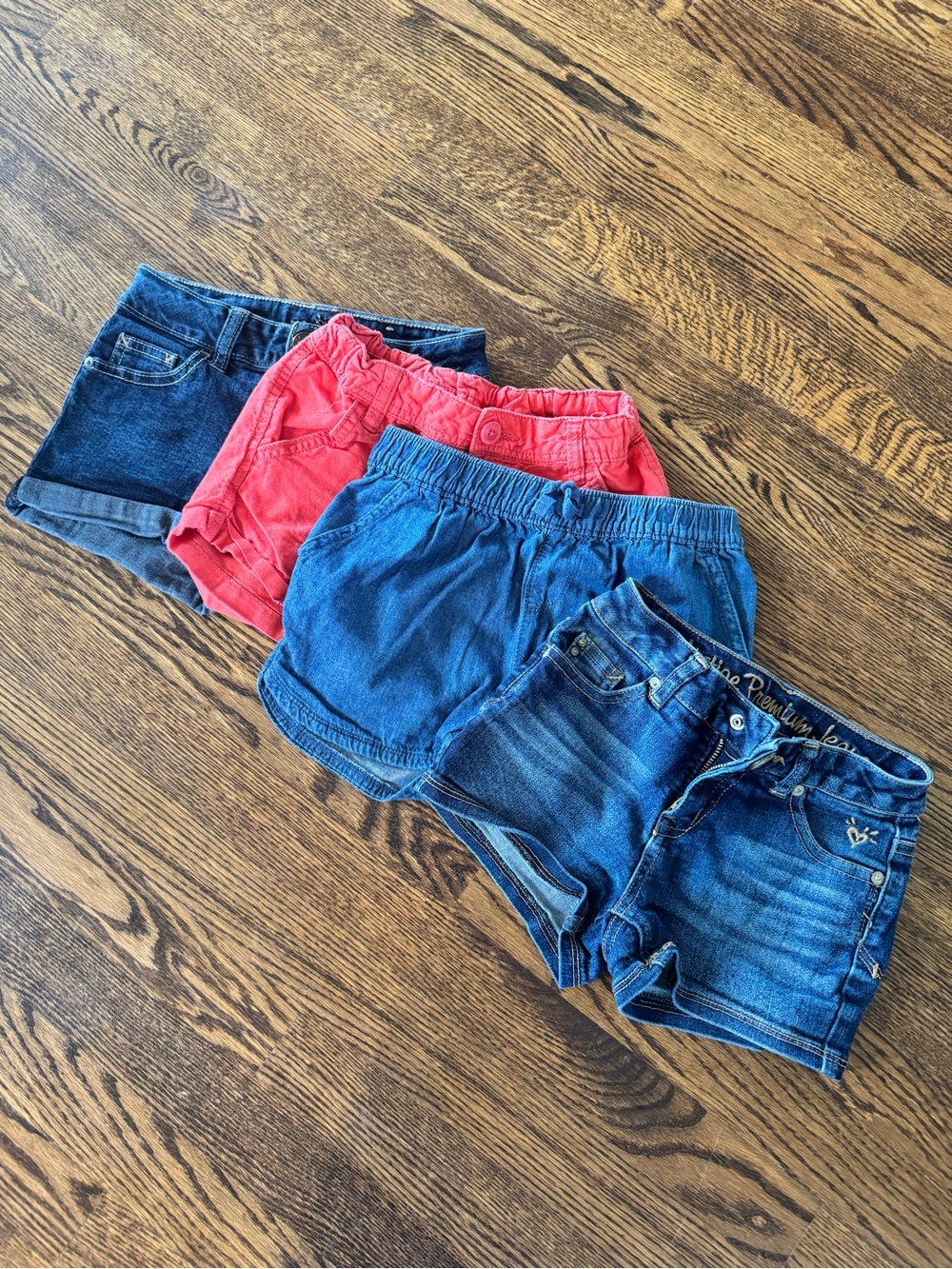 Girls shorts bundle - size 8